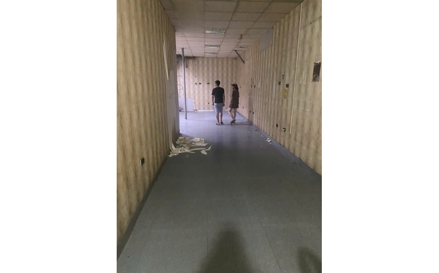 Cho thuê MBKD hàng ăn uống, Cà Phê MP Đặng Văn Ngữ   60 m2 - 2 tầng- Mt 3,5 m - Giá 18 Triệu (CTL)